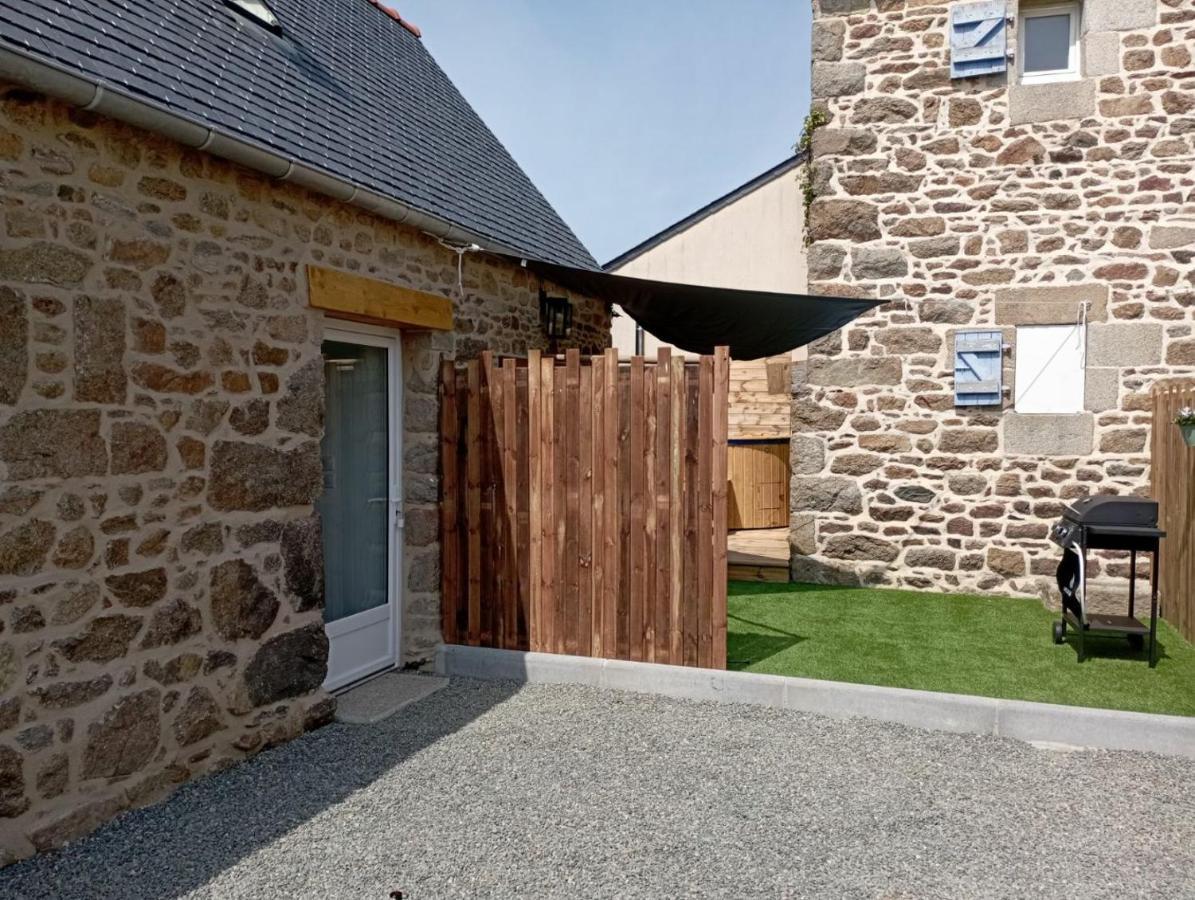 Gite Avec Son Bain Nordique Privatif Au Feu De Bois Pleubian 외부 사진